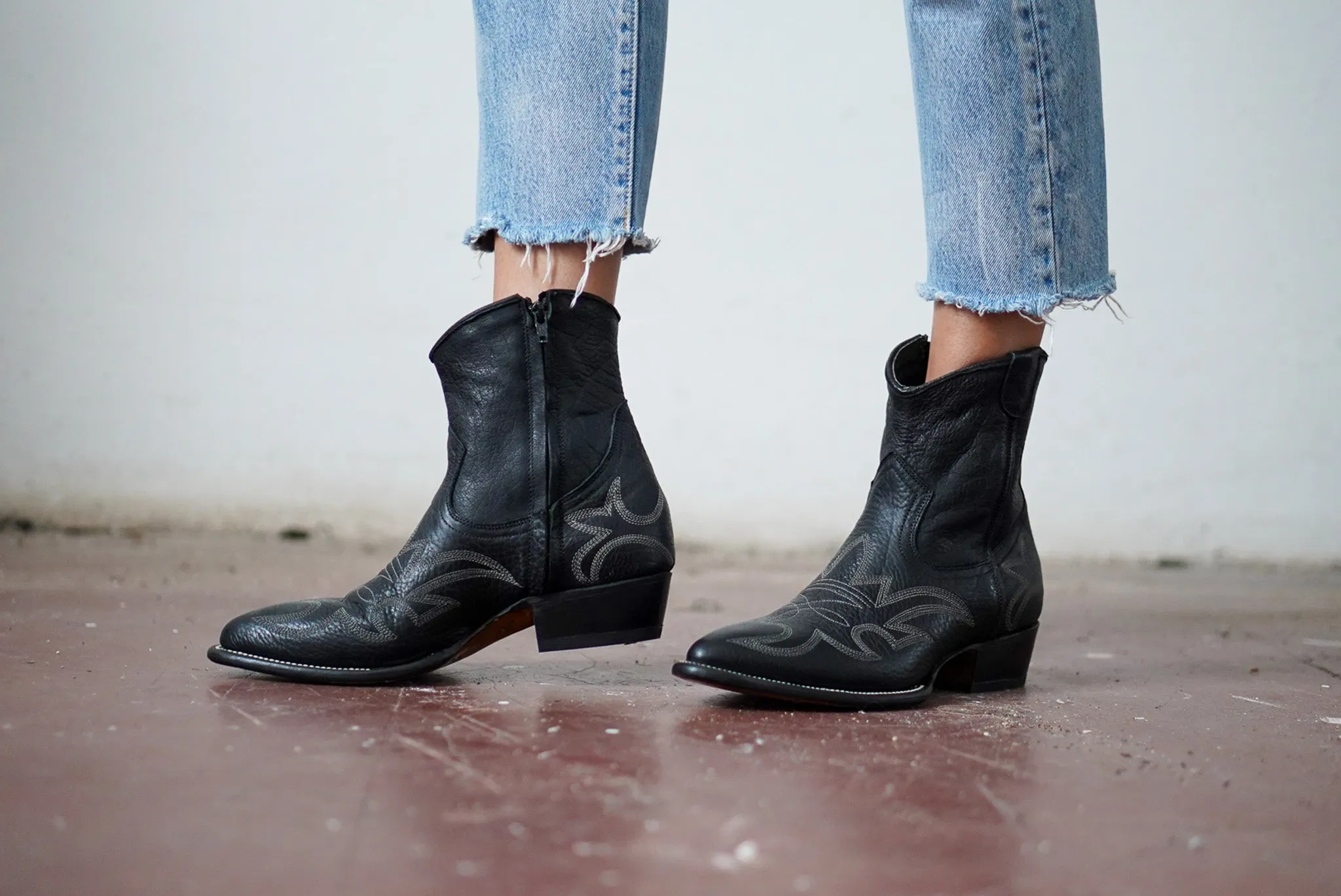Ava Boots Pointy Toe Black