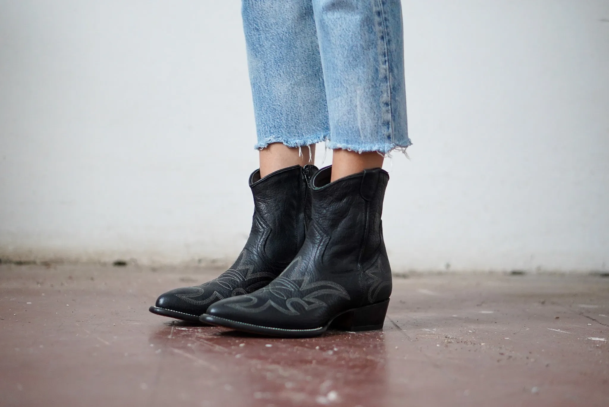 Ava Boots Pointy Toe Black