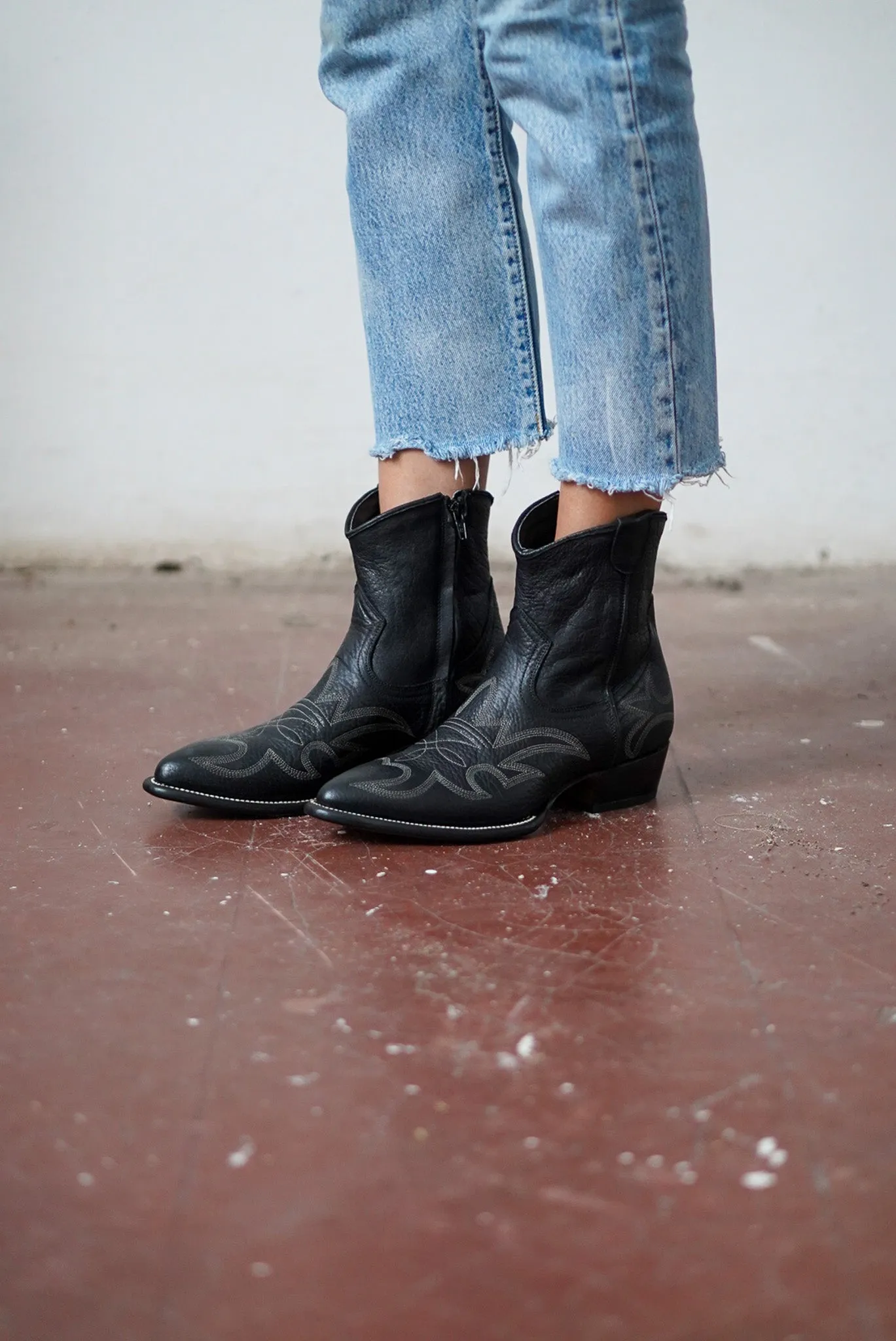 Ava Boots Pointy Toe Black