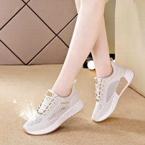 Breathable knitted trainers