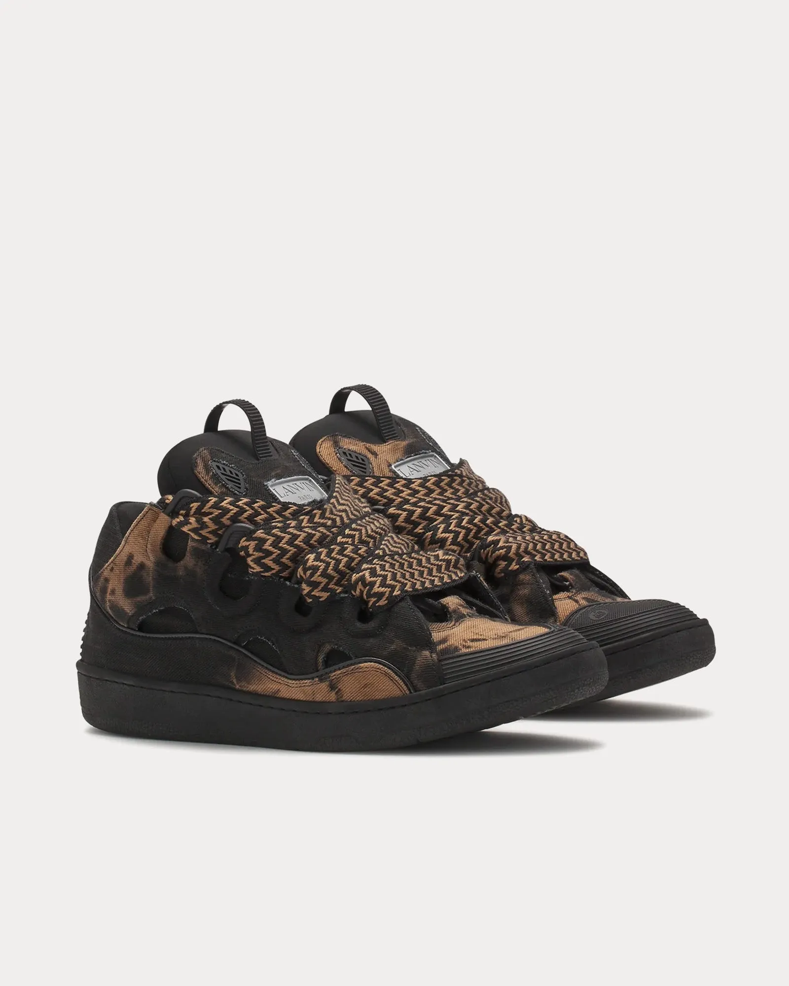 Curb Washed Denim Black / Beige Low Top Sneakers