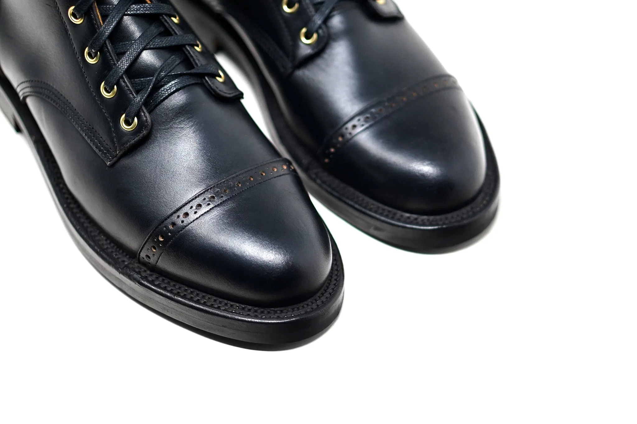 DB HUNTER CAP TOE FULL BLACK CXL