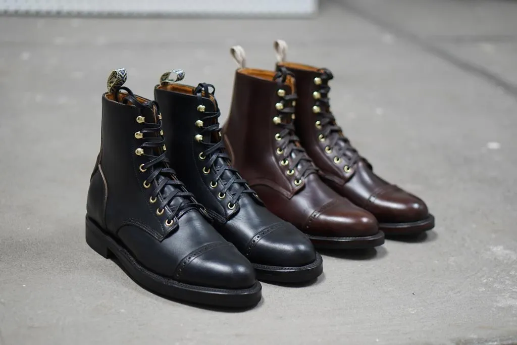 DB HUNTER CAP TOE FULL BLACK CXL
