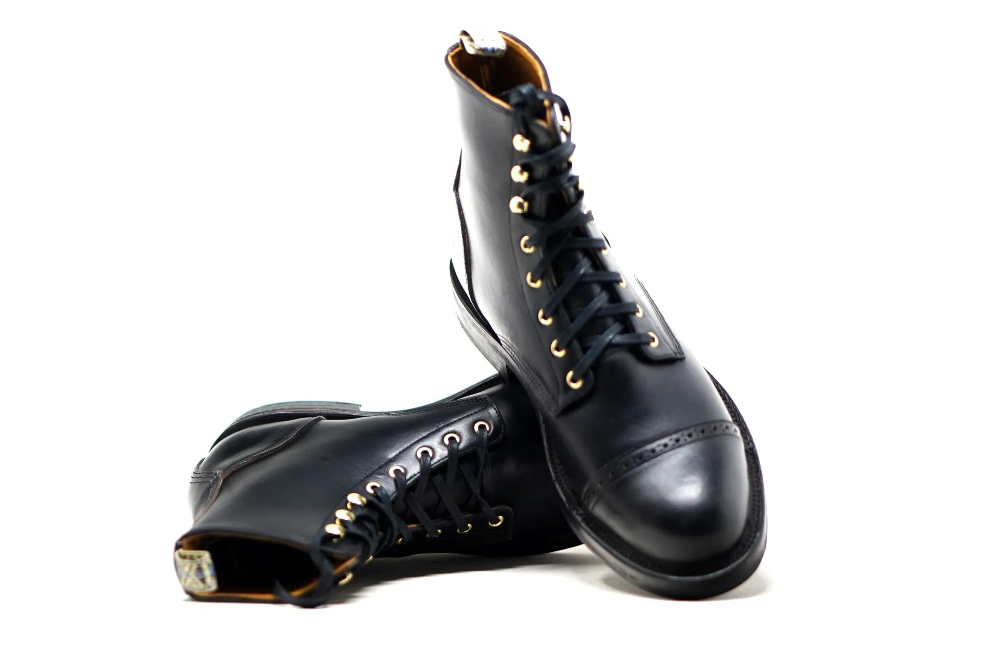 DB HUNTER CAP TOE FULL BLACK CXL