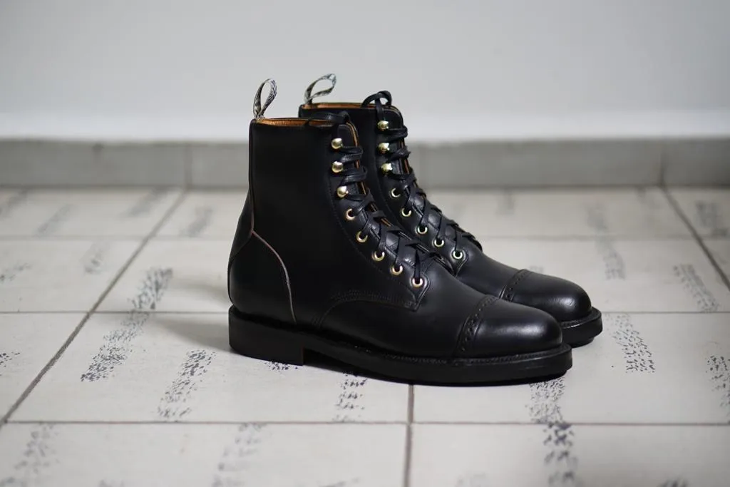 DB HUNTER CAP TOE FULL BLACK CXL
