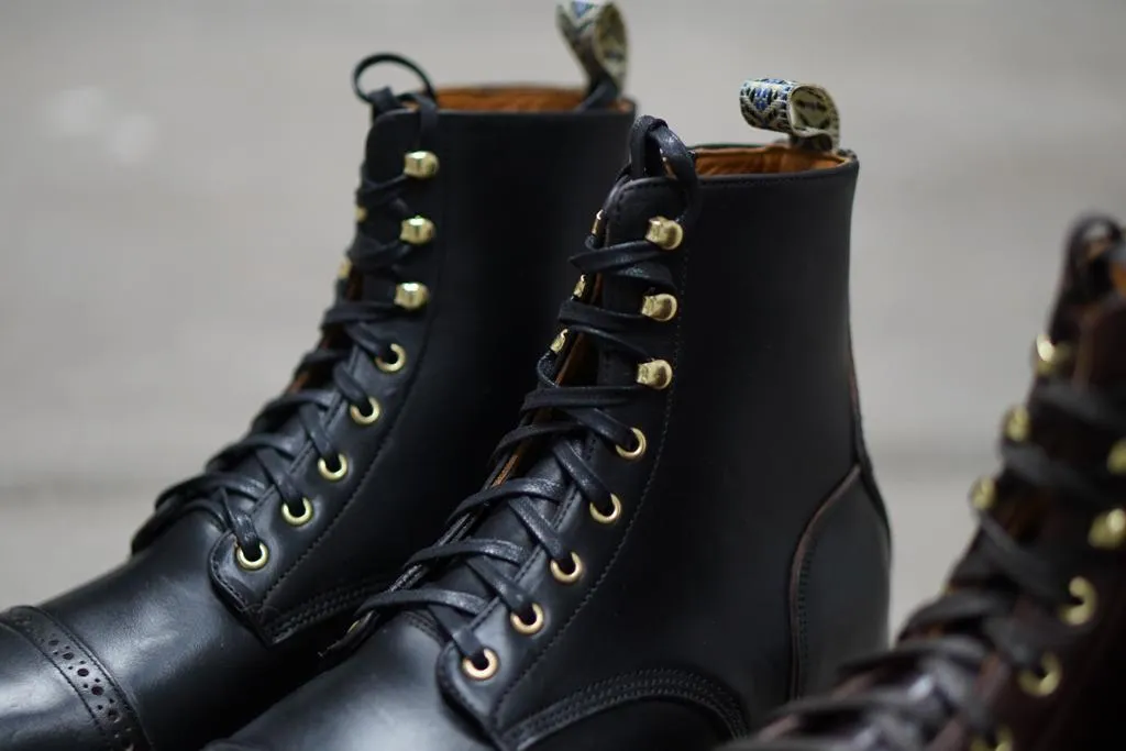 DB HUNTER CAP TOE FULL BLACK CXL
