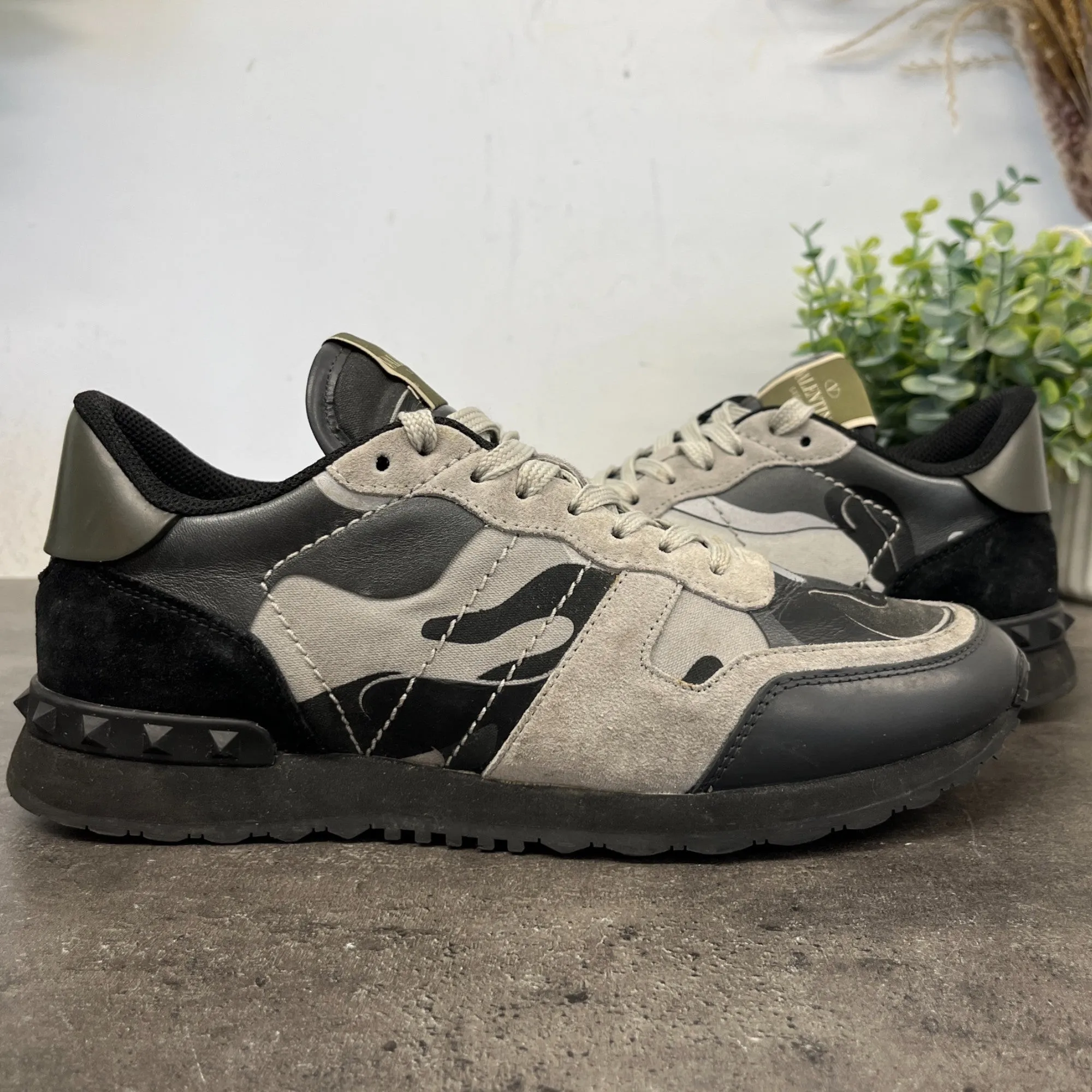 Men's Rockrunner Low Trainers Grey Size EU 41 / UK 7