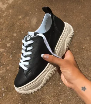 OTBT - PANGEA in BLACK Court Sneakers