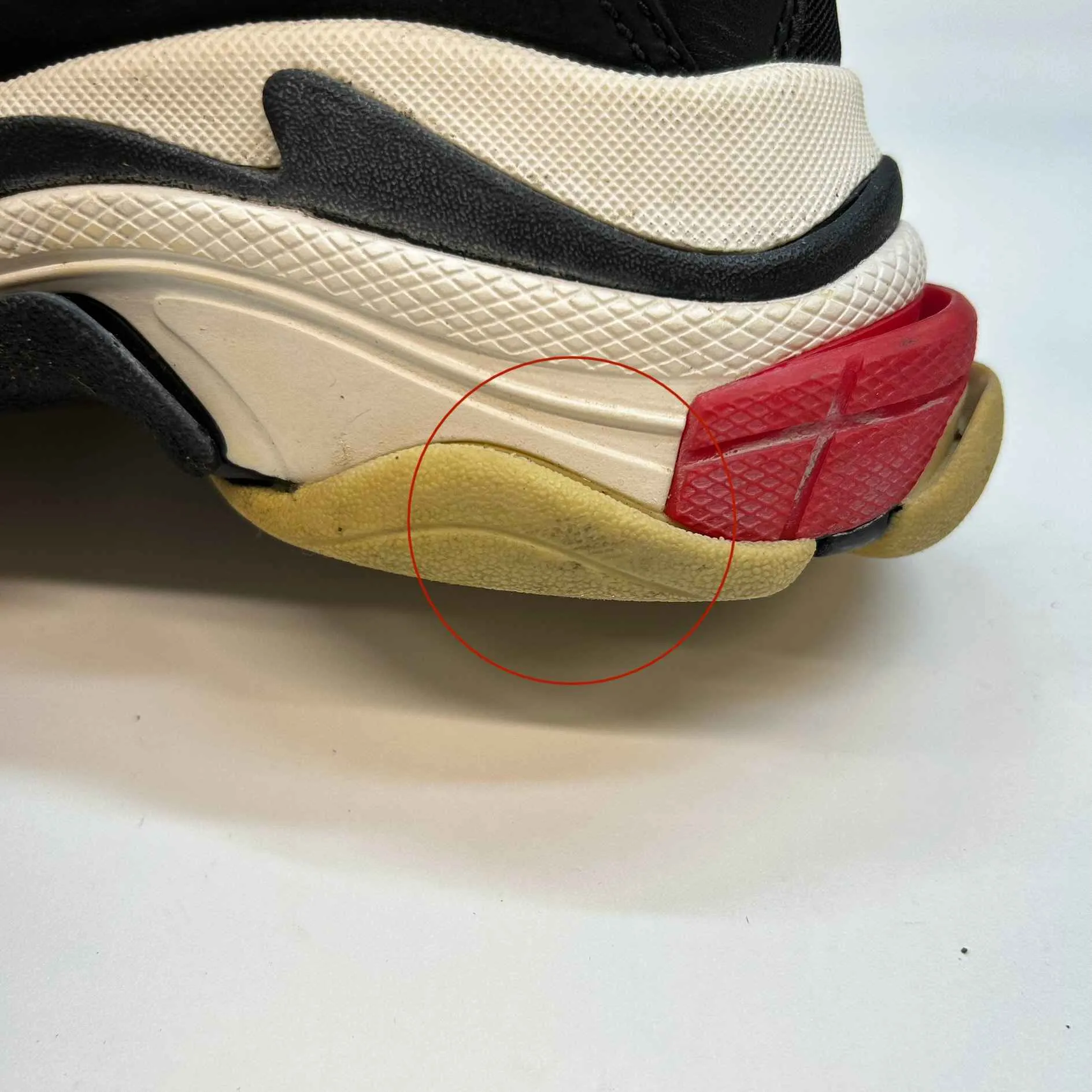 Women's Triple S Low Trainers Black Size EU 36 / UK 3